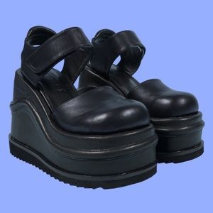 UNIF wave platforms